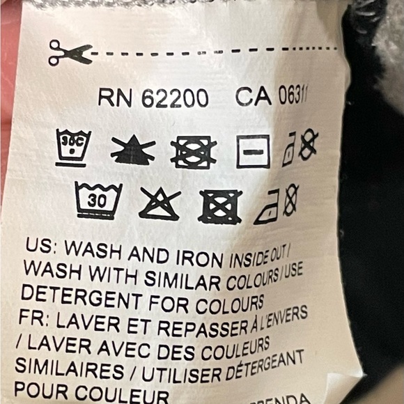 Puma USL sweatshirt with a hood and front pockets - Picture 3 of 8